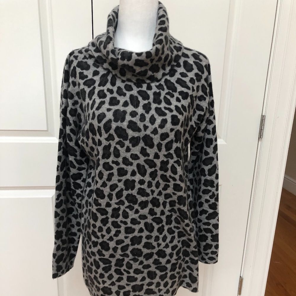 Leopard Print Turtleneck Cashmere Sweat from M Magaschoni